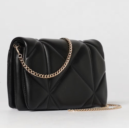 BORSA A TRACOLLA IN PELLE SINTETICA MATELASSE’