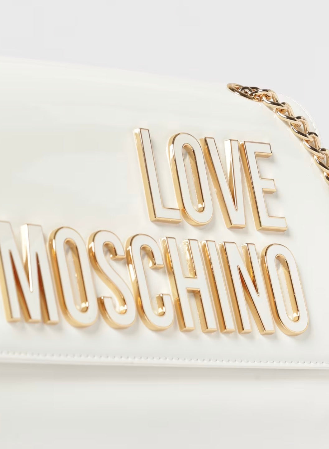 BORSA  IN VERNICE CON LOGO