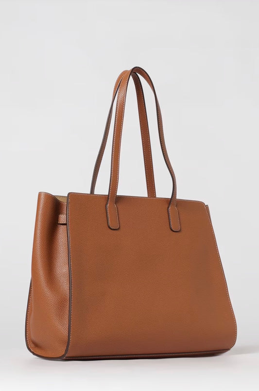 BORSA A SPALLA IN PELLE SINTETICA MARTELLATA